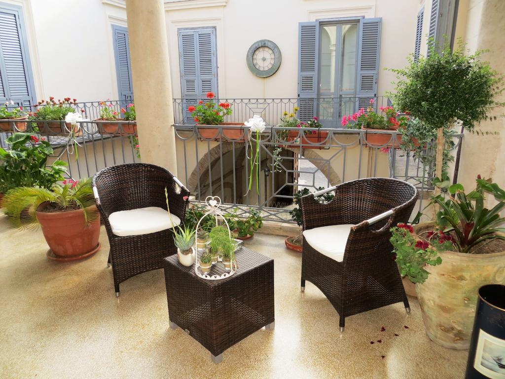 B&B Casa Cavalli ลูเชรา ภายนอก รูปภาพ
