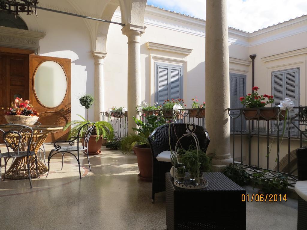 B&B Casa Cavalli ลูเชรา ภายนอก รูปภาพ