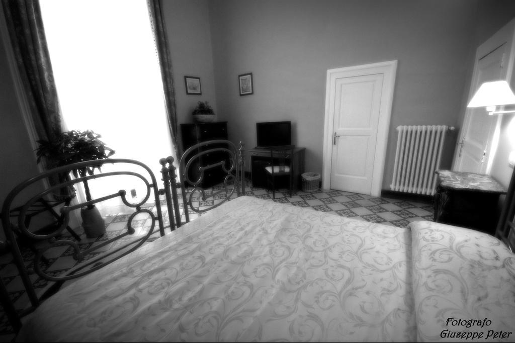 B&B Casa Cavalli ลูเชรา ห้อง รูปภาพ
