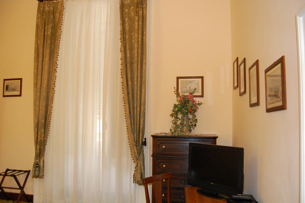 B&B Casa Cavalli ลูเชรา ภายนอก รูปภาพ